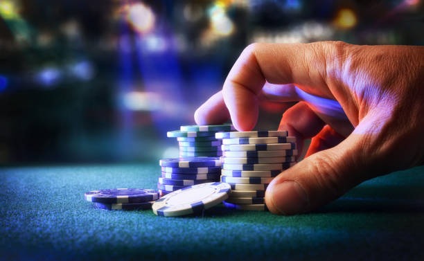 ibc138 app showing live blackjack and roulette tables with dealer video